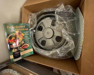 Food dehydrator