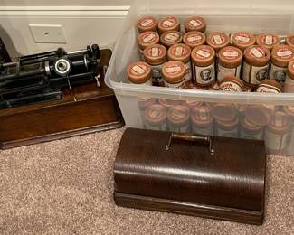 antique 1908 Edison Home Phonograph and Edison cylinder records