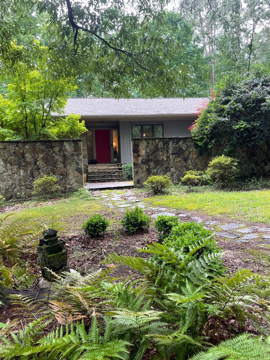 Estate sale of andy oller in conyers ga starts on 5 31 2024