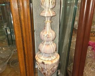 Floor finnial that opens up