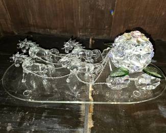 Crystal Cinderella Carriage with Unicorns. Sorelle