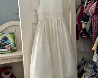 Girl's Dress
