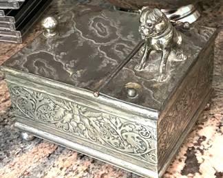 Derby Victorian quadruple-plate  humidor with pug dog