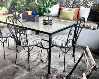 Glass Top Patio Table W/Chairs