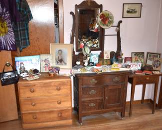 Back Bedroom Overview