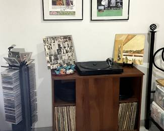 Vintage Vinyl - Rolling Stones, Bob Dylan, Frank Sinatra and so much more.