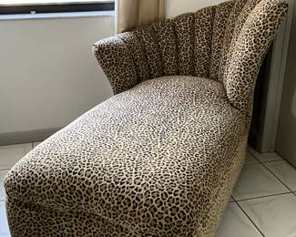 Post-Modern Clam Shell Back Leopard Print Chaise Lounge
