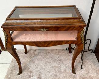 Vintage 19th Century French Louis XV Style Display Case.

