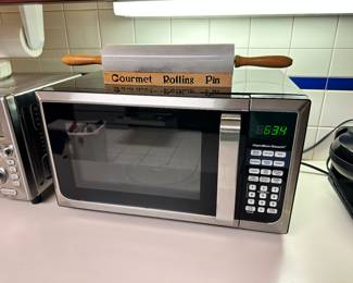 Like New, Hamilton Beach, Microwave
