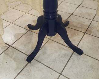 Small Round Dining Table 