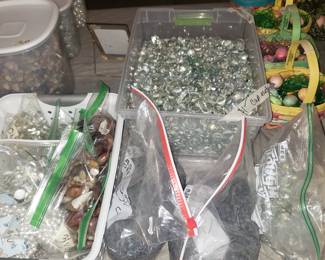 Decor Glass and Rocks