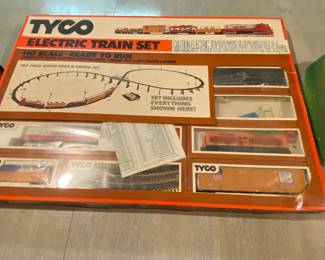 Tyco electric train set