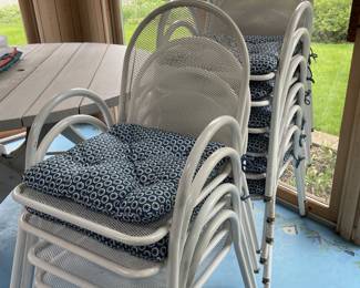 White metal mesh restaurant/cafe dining chairs 