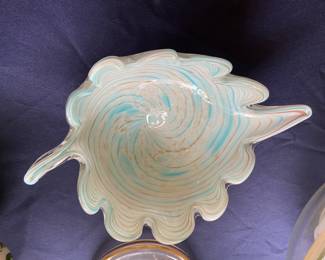 Mid century white swirl with gold flecks, Venetian leaf dish
