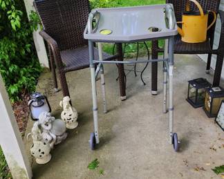 Various lawn ornaments, Outdoor Seats
