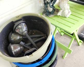 Various lawn ornaments, Side Tables