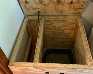 #126 hand crafted Wood Cat Liter Box - w/lift top - 24x24 $30.00