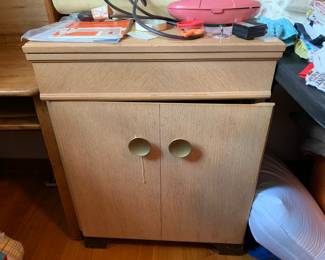 #71 Wood Sewing cabinet w/pull-out Stool - (sewing machine can go inside) - 24-48x18x31 $20.00