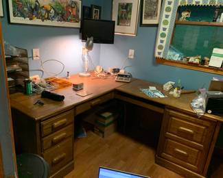#20 Oak L shape desk 6 pieces 4 drawers `1 door and pull out key board shelf finish on back to put in middle of room 77x67x25dx30 t $100.00