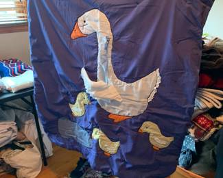 #90 Duck w/3 babies - Baby Quilt - Machine Made - hand tied $25.00