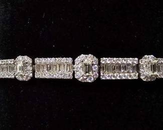 "Lake Oconee: Reynolds Landing" in Greensboro, GA. Closing on Sat 5/18 at 8p. Pickup: Mon 5/20 12-6p. Please click here to view more photos, descriptions, and current bids:&nbsp;https://ctbids.com/estate-sale/28706