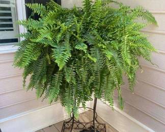 "Lake Oconee: Reynolds Landing" in Greensboro, GA. Closing on Sat 5/18 at 8p. Pickup: Mon 5/20 12-6p. Please click here to view more photos, descriptions, and current bids:&nbsp;https://ctbids.com/estate-sale/28706