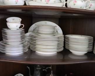Rosenthal Selb Germany 85 Piece China Set - Winifred Hillside (1938-42)