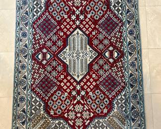 Scatter Rug (blue, maroon)