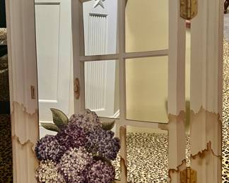 Cachet Hydrangea Mirror