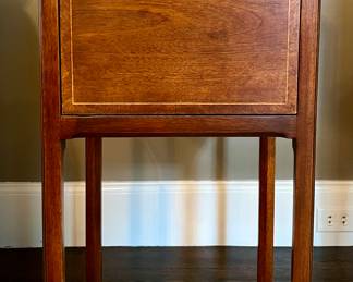 Henredon Historic Natchez Collection Side Table with Storage