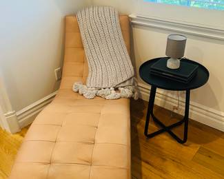 Leather lounge & side table