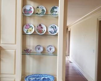 Porcelain plates & platters