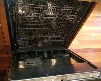 Whirlpool dishwasher with stainless steel interior