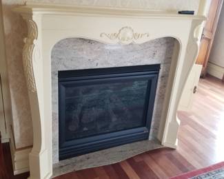 Fireplace mantel