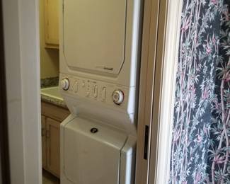 Maytag washer/dryer combo