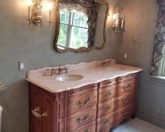 Double bath vanity. Vanity mirror & lights