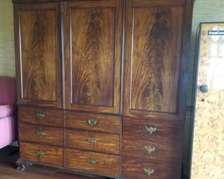 Large armoire