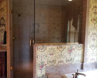 Glass shower surround