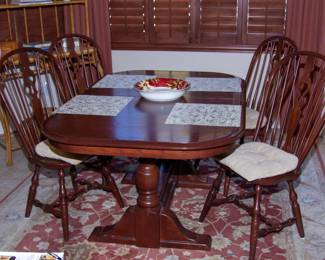 Dining table and chairs (x6)