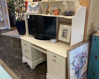 2-Piece White Desk and TV