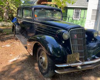Another 1934 Cadillac 4-door sedan, V8