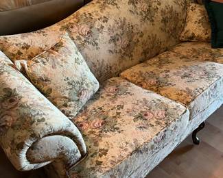 Flower patterned 3 cushion sofa