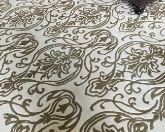 100% wool area carpet (approx 10' x 12')
