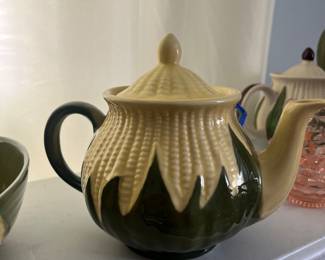 Vintage Shawnee Corn King Pottery