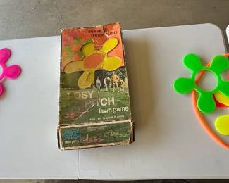 Vintage Posie Pitch Game