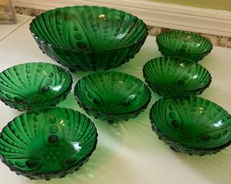 Vintage Green Glass Bowl Set