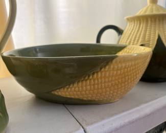 Vintage Shawnee Corn King Pottery
