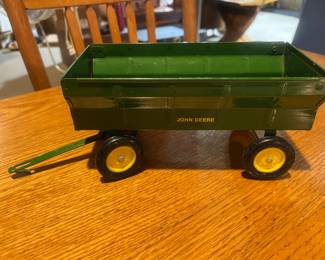 John Deere Collection Ertl Farm Wagon