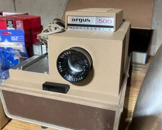 Vintage Argus 500 Electromatic 4 inch Slide Projector