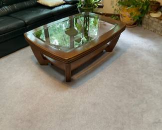NUCE COFFEE TABLE